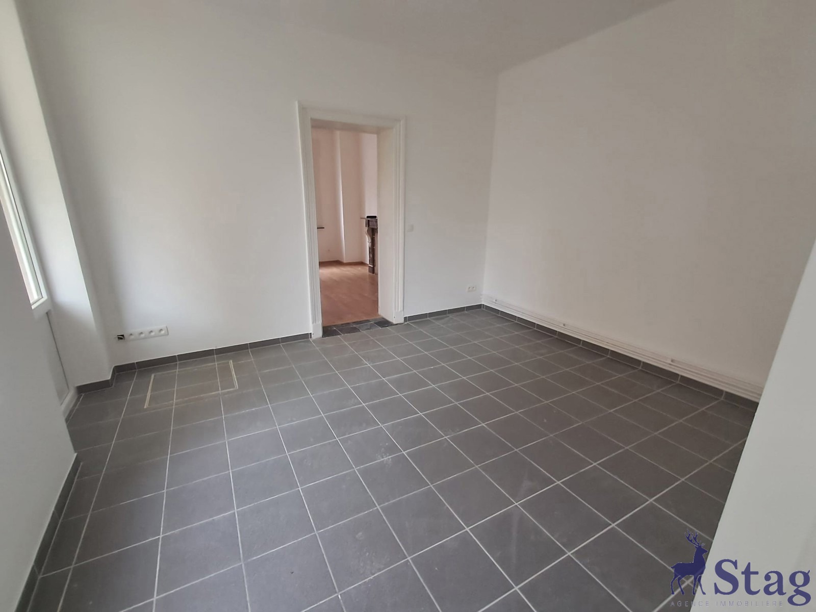 Appartement 1 chambre au rez-de-chaussée avec jardin et cave