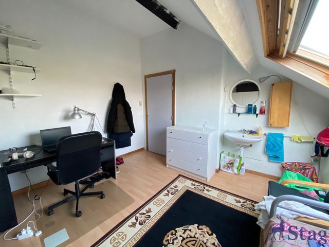 Immeuble de rapport 11 kots étudiants + appartement 1 chambre