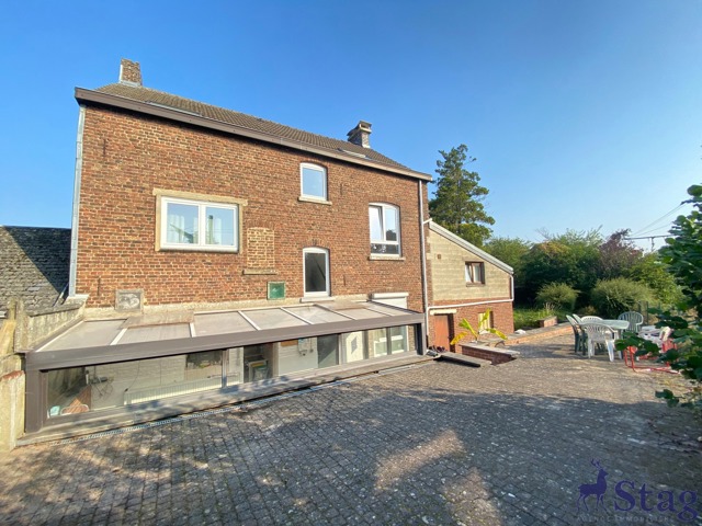 Immeuble de rapport 11 kots étudiants + appartement 1 chambre