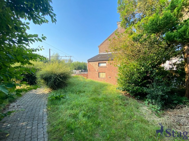 Immeuble de rapport 11 kots étudiants + appartement 1 chambre