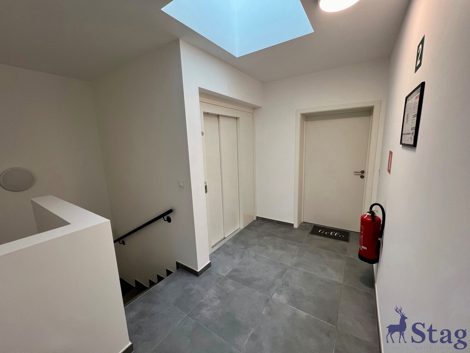Appartement neuf 2 chambres, terrasse, parking et cave