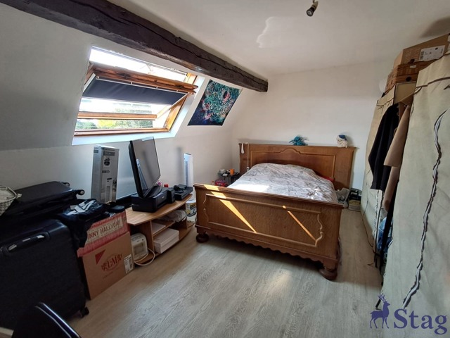 Maison 2 chambres avec cour extérieure et cave