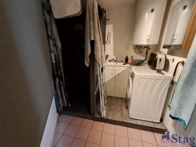 Maison 2 chambres avec cour extérieure et cave