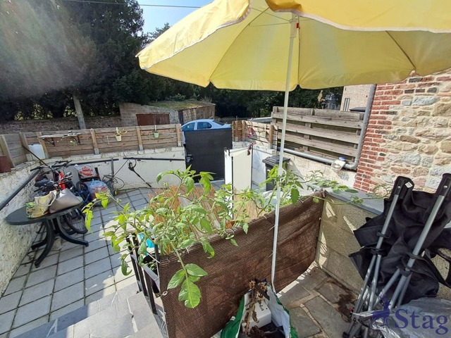 Maison 2 chambres avec cour extérieure et cave