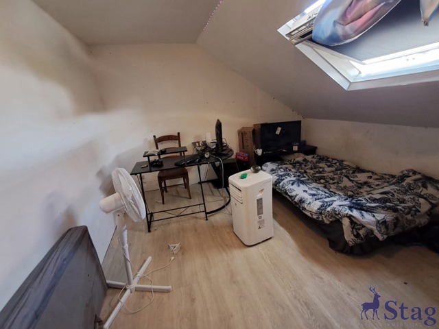 Maison 2 chambres avec cour extérieure et cave