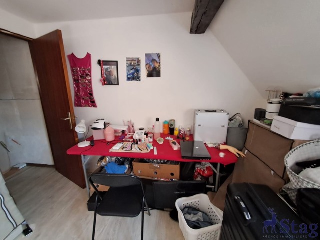 Maison 2 chambres avec cour extérieure et cave