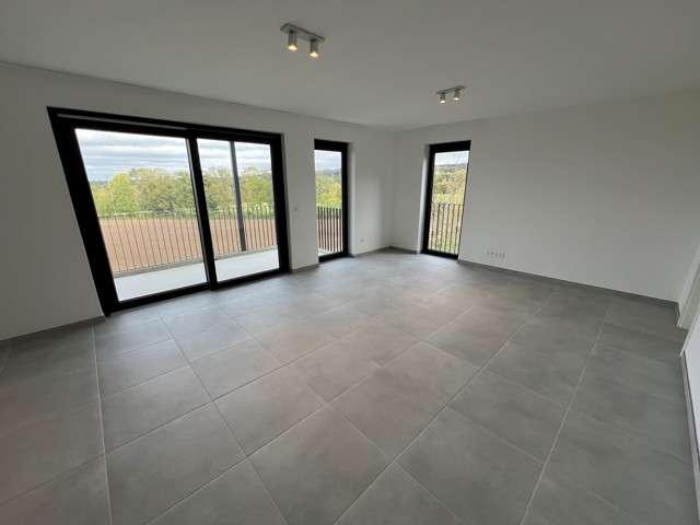 Appartement neuf 2 chambres, terrasse, parking et cave