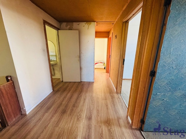 Villa 4 chambres à rénover avec terrain à bâtir