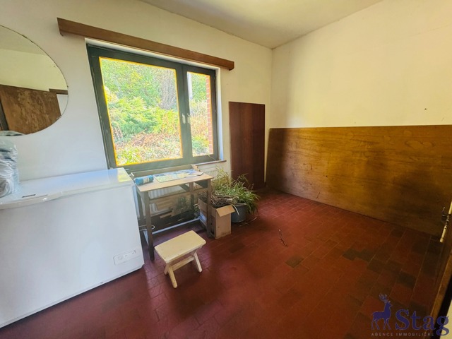 Villa 4 chambres à rénover avec terrain à bâtir