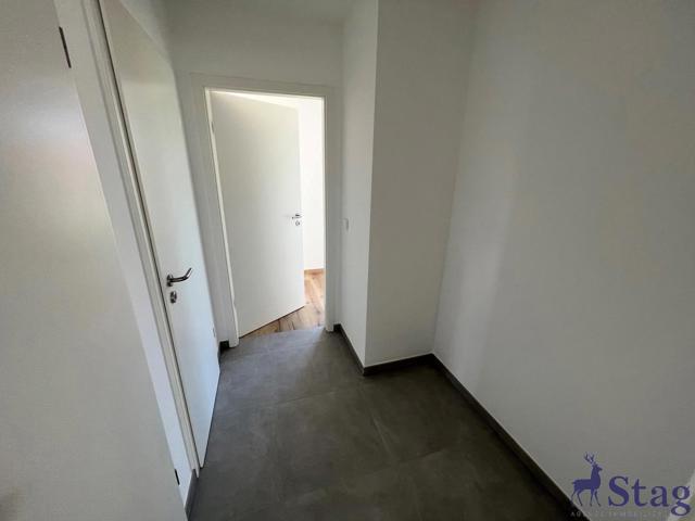 Lumineux appartement 1 chambre avec parking et cave