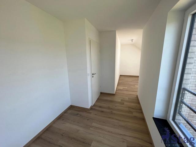 Lumineux appartement 1 chambre avec parking et cave