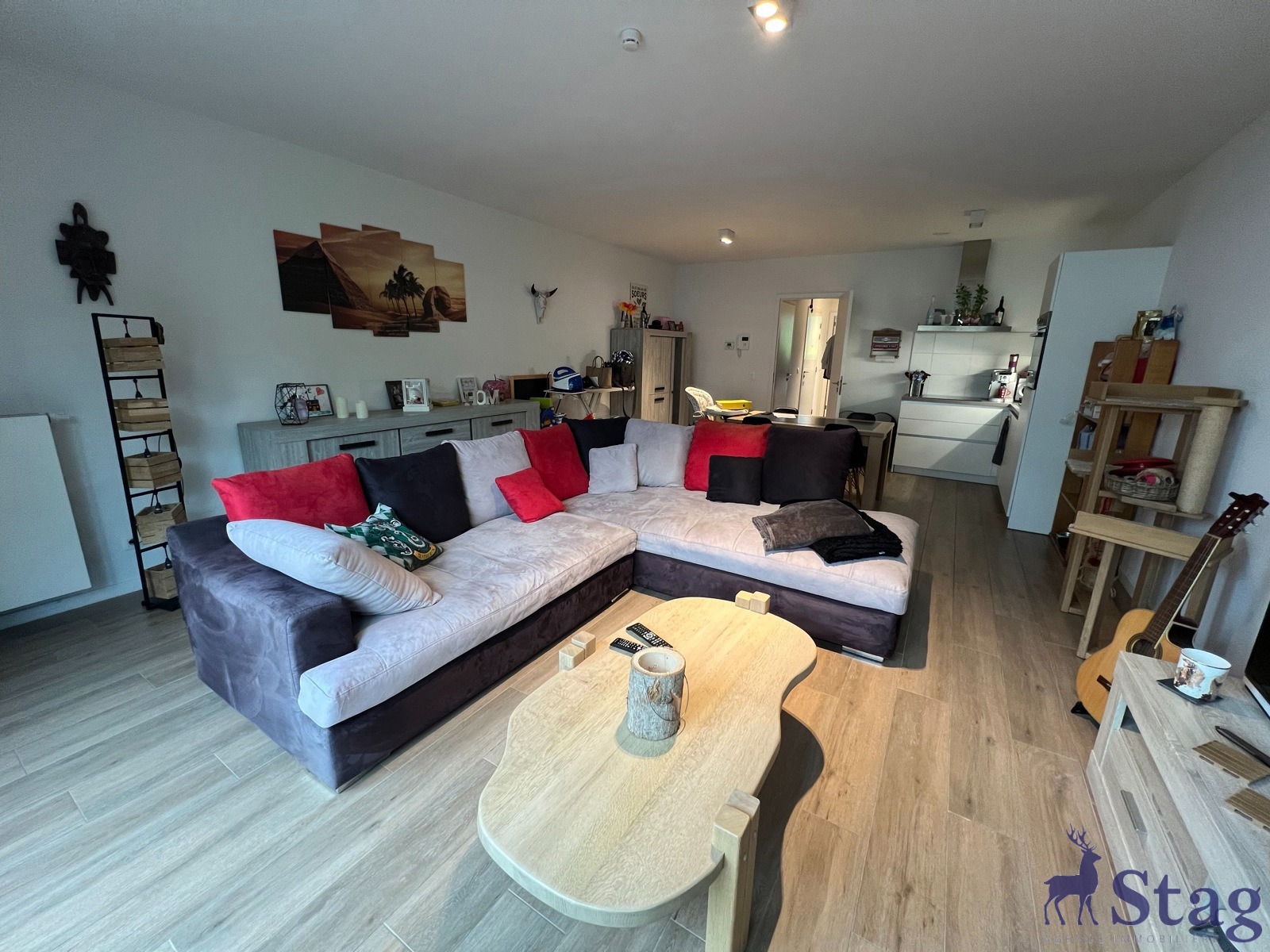 Appartement 1 chambre, rez-de-chaussée, terrasse et parking