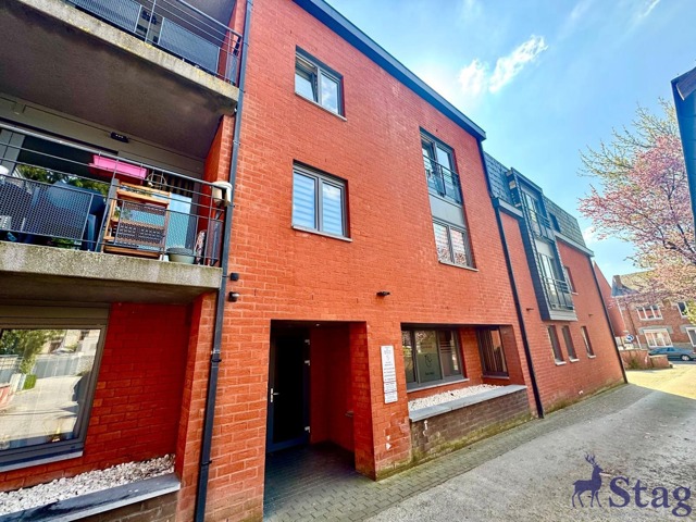 Appartement 1 chambre situé en plein centre de Ciney