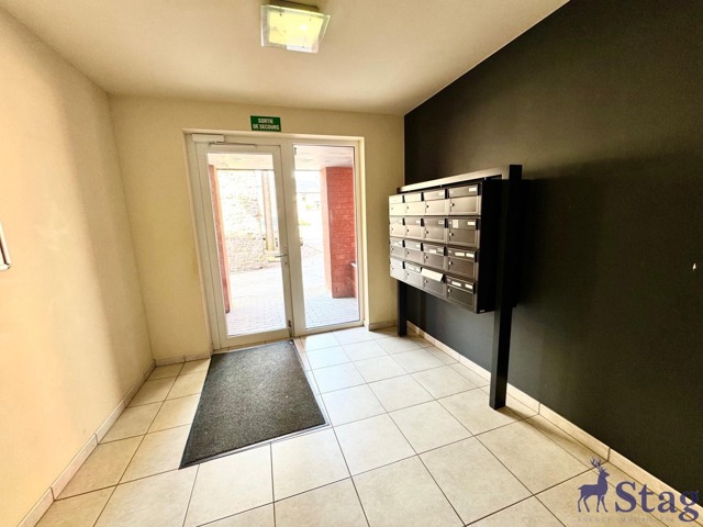 Appartement 1 chambre situé en plein centre de Ciney