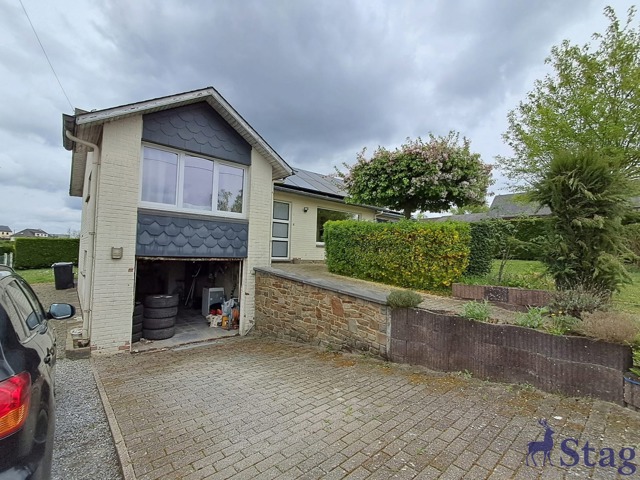 Villa de plain-pied 2 chambres avec garage et jardin