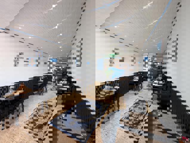 Rez-de-chaussée commercial idéal pour HoReCa/ autre commerce