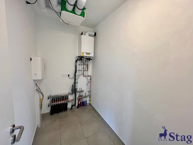 Agréable appartement 2 chambres, terrasse, parking et cave