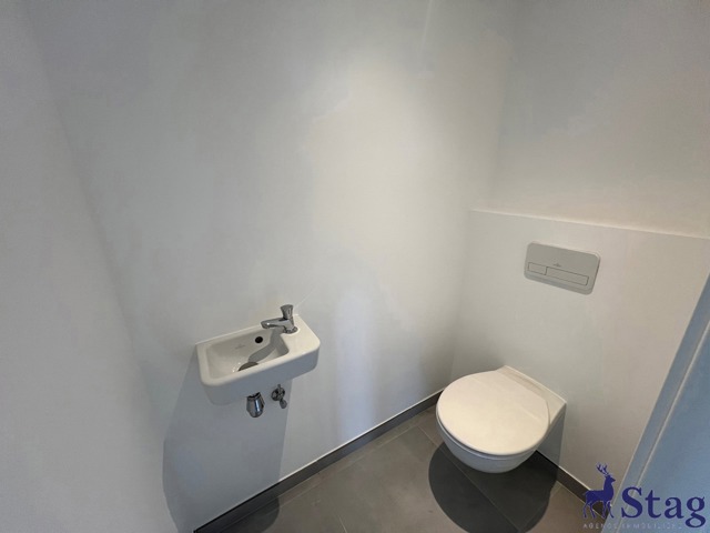 Agréable appartement 2 chambres, terrasse, parking et cave