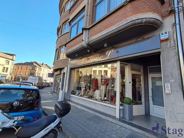 Cession de société, mobilier, équipements prof et stock