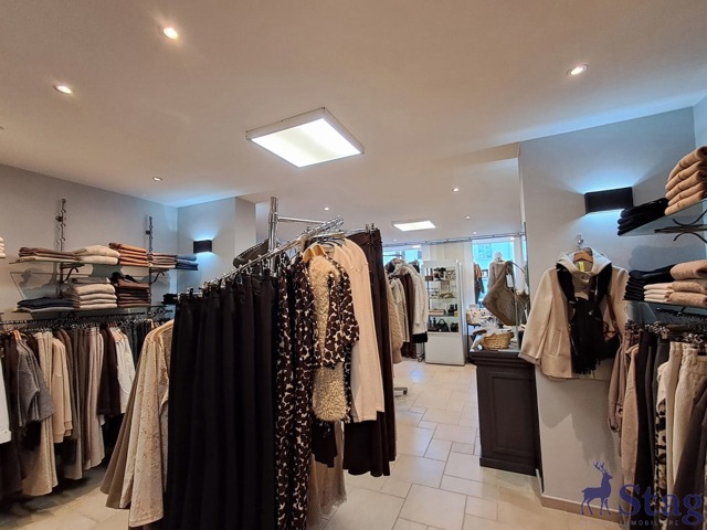 Cession de société, mobilier, équipements prof et stock