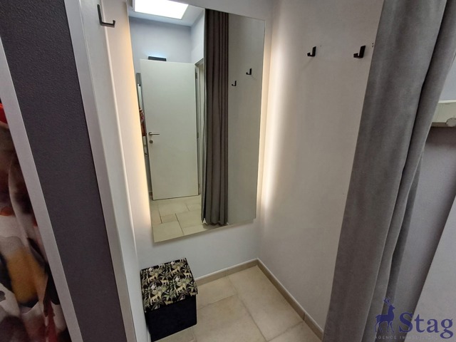 Cession de société, mobilier, équipements prof et stock