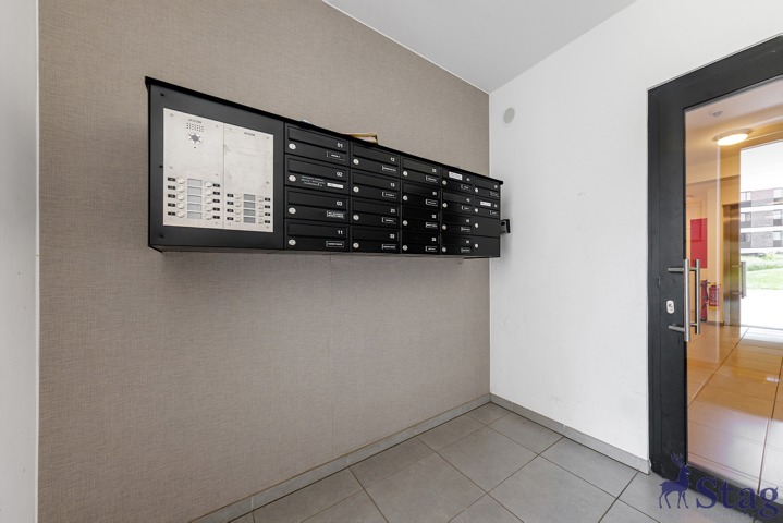 Bel appartement 1 chambre avec terrasse, parking et cave