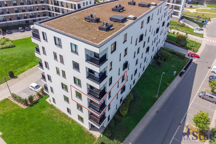 Bel appartement 1 chambre avec terrasse, parking et cave