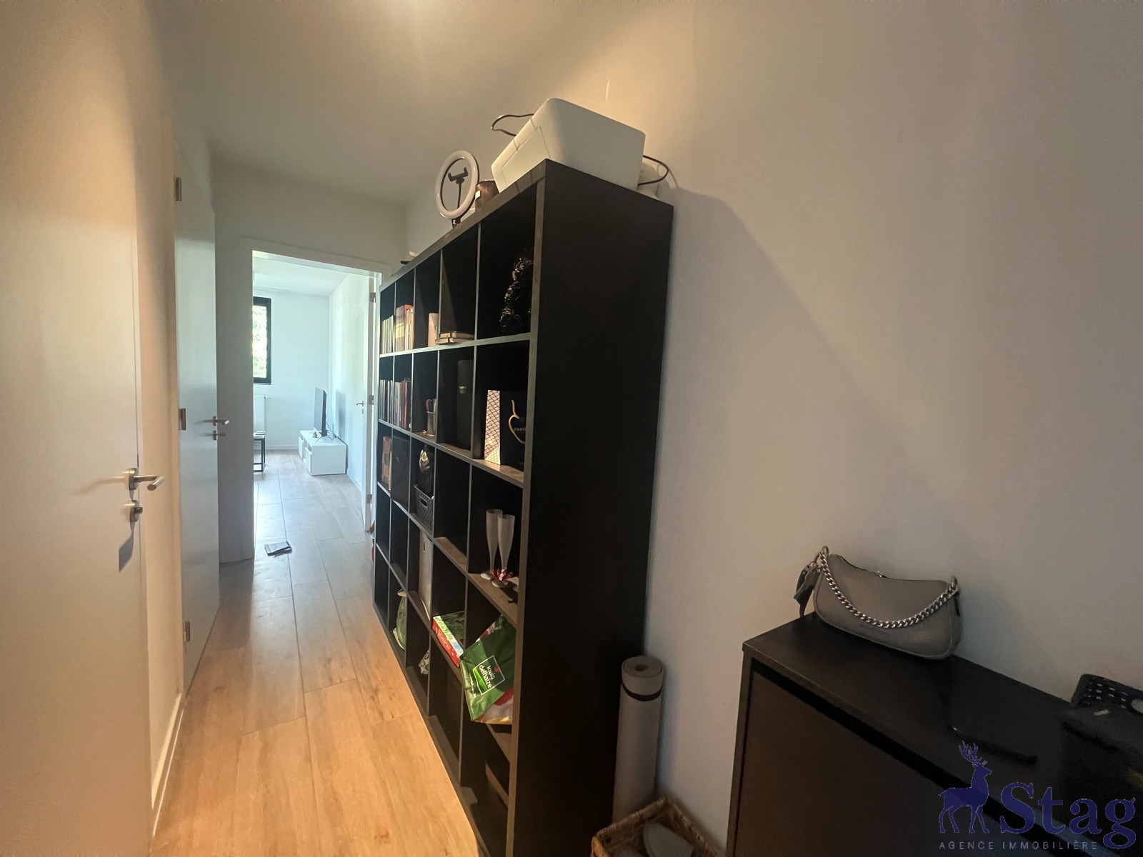 Bel appartement 1 chambre avec terrasse, parking et cave