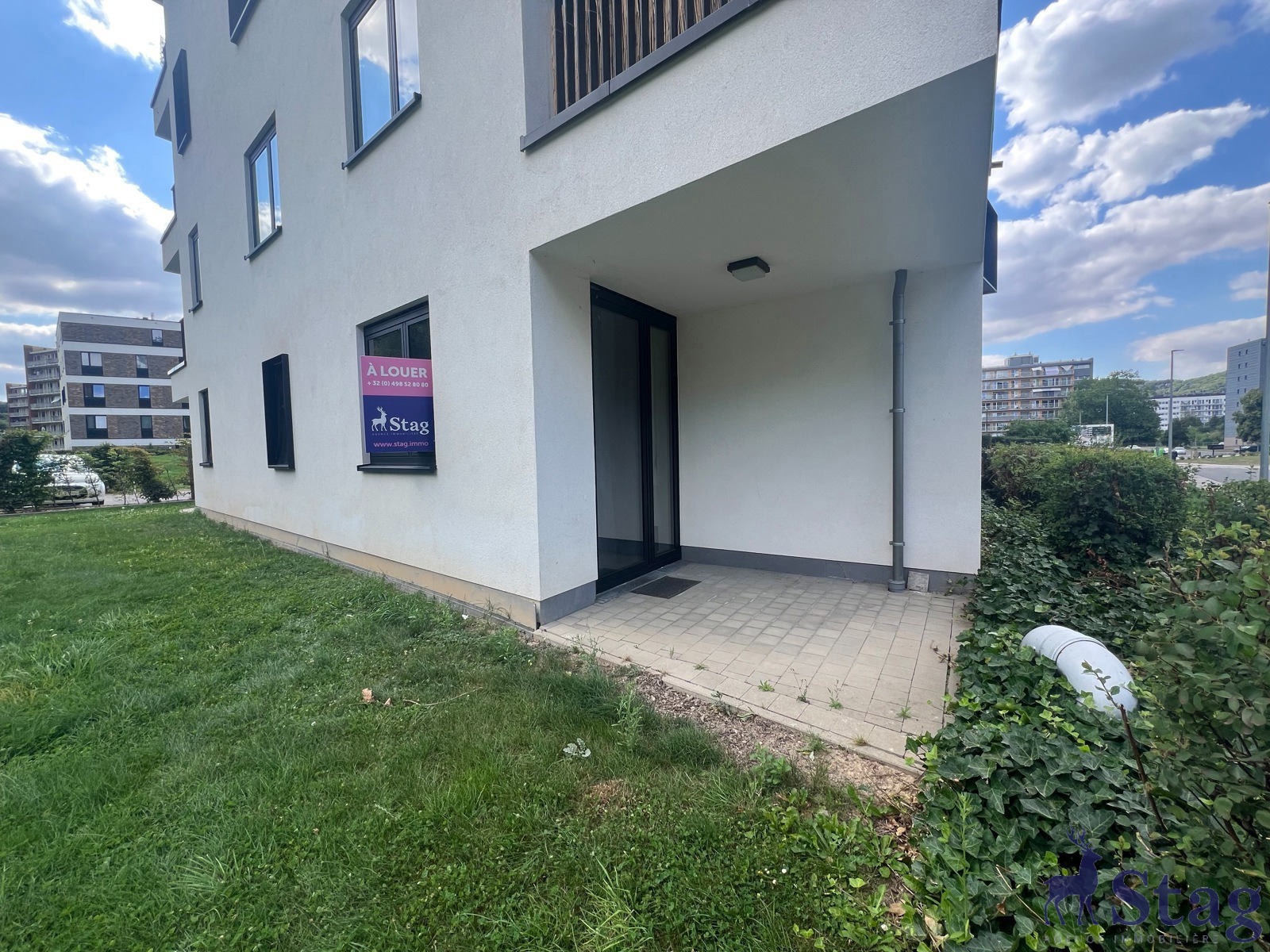 Bel appartement 1 chambre avec terrasse, parking et cave