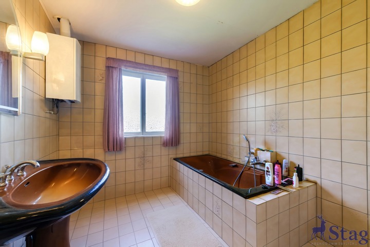 Maison 3 chambres de 159 m² avec caves et jardin