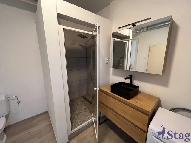 Bel appartement 1 chambre avec parking et cave