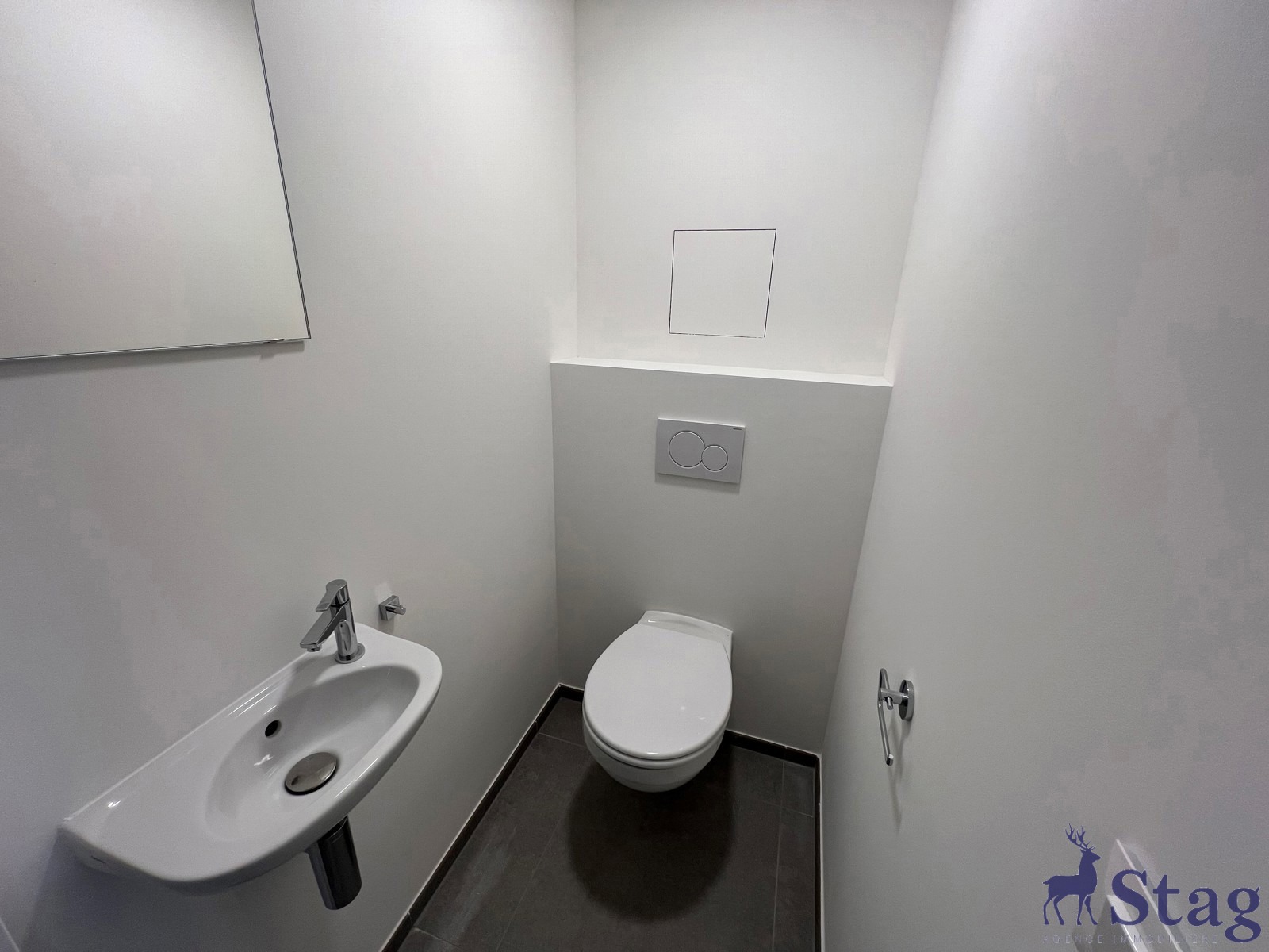 Magnifique appartement 2 chambres, terrasse, parking et cave