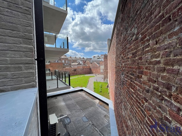 Magnifique appartement 2 chambres, terrasse, parking et cave