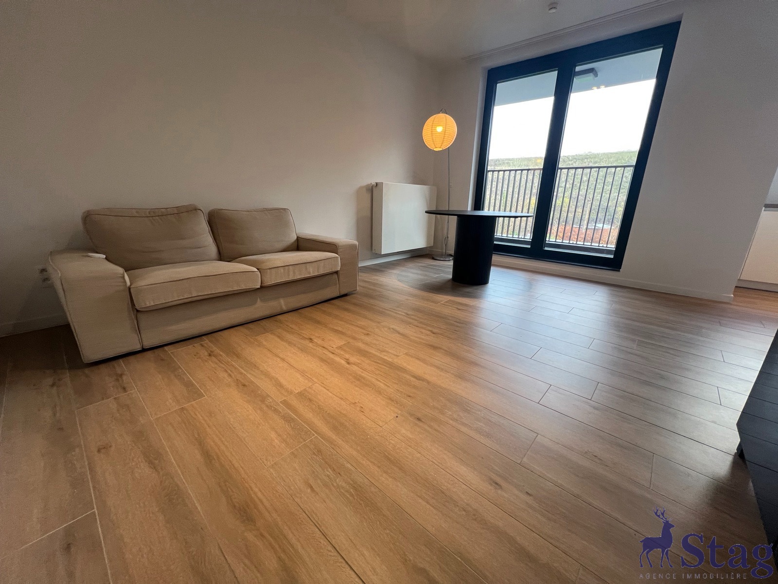 Bel appartement 1 chambre avec terrasse, parking et cave