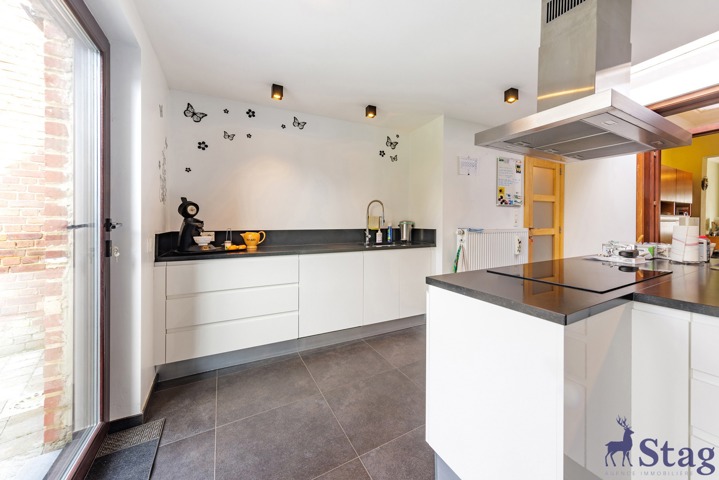 Charmante maison 2 chambres avec jardin dans une rue calme