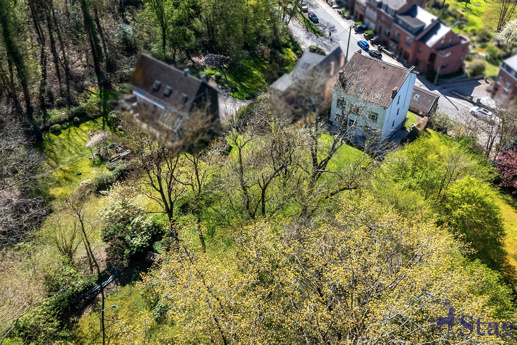 Maison 7 ch +appart. indépendant + 4 garages, fort potentiel