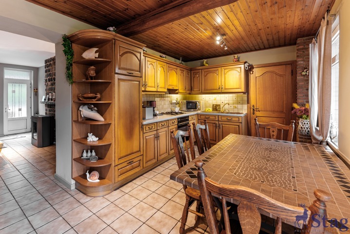 Opportunité rare à Vedrin, maison 3 façades sur 80 ares