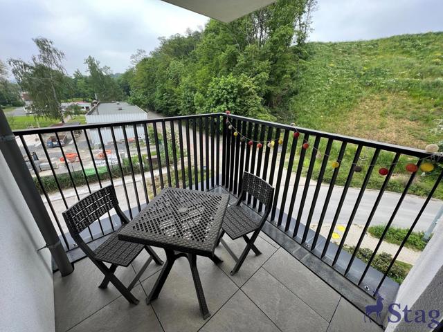 Lumineux appartement 1 chambre avec terrasse, parking, cave