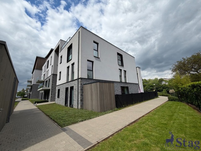 Appartement 2 chambres vue Meuse, jardin, terrasse, parking