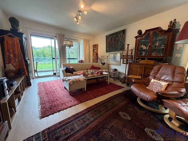 Appartement 2 chambres vue Meuse, jardin, terrasse, parking