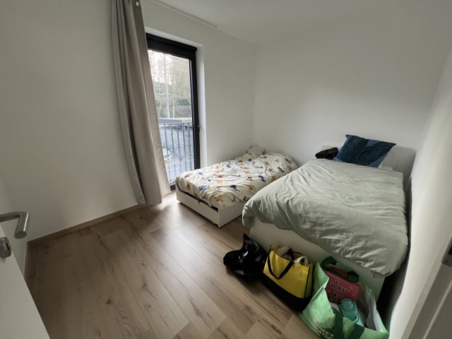 Appartement 2 chambres, terrasse, parkings et cave