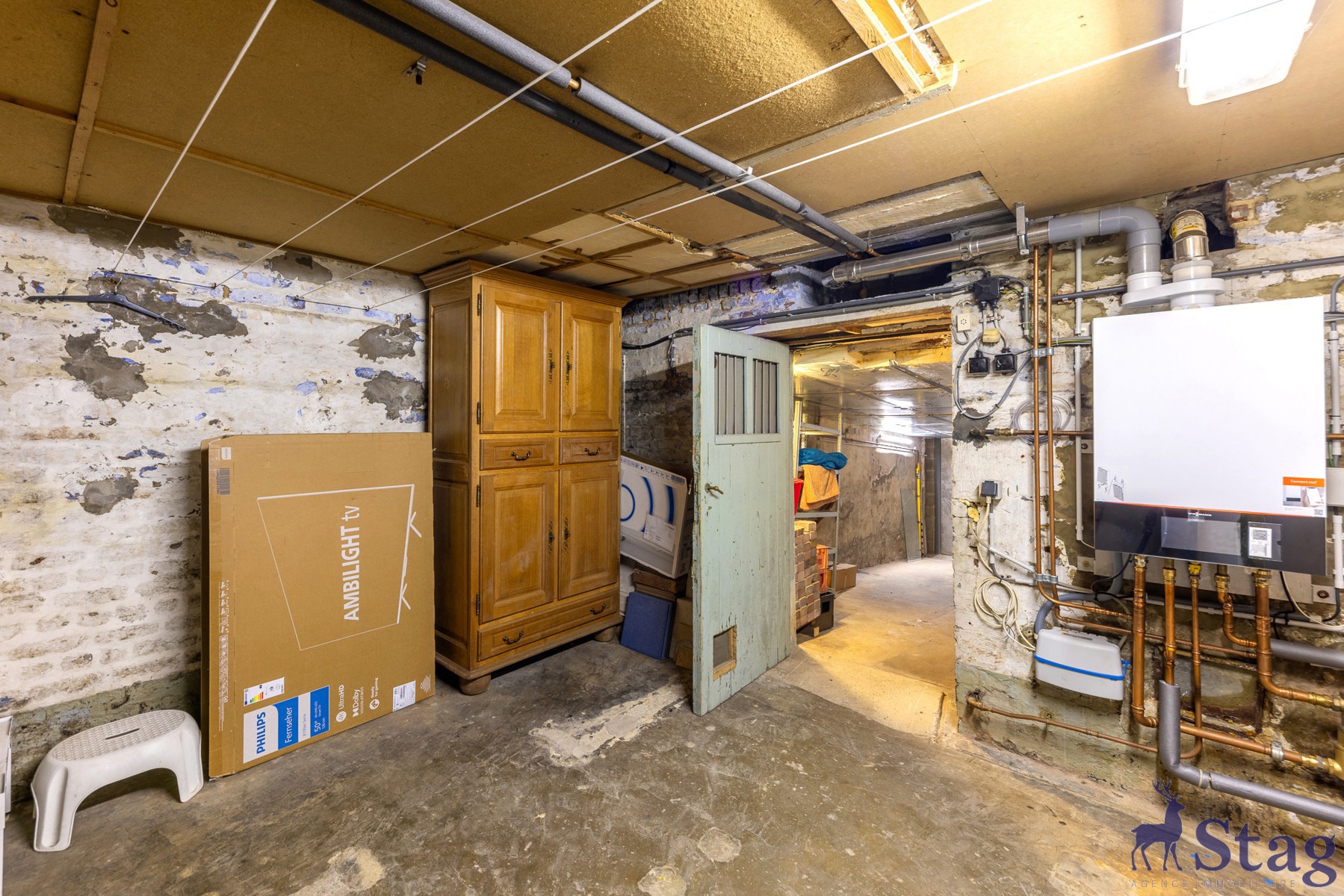 Villa 3 ch.,2 sdb, chambre au rez-de-chaussée et dépendances