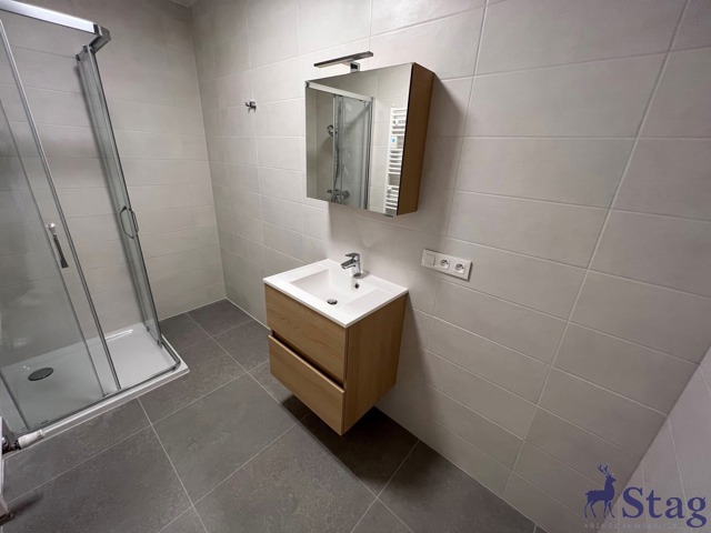 Magnifique appartement 2 chambres, terrasse, parking et cave