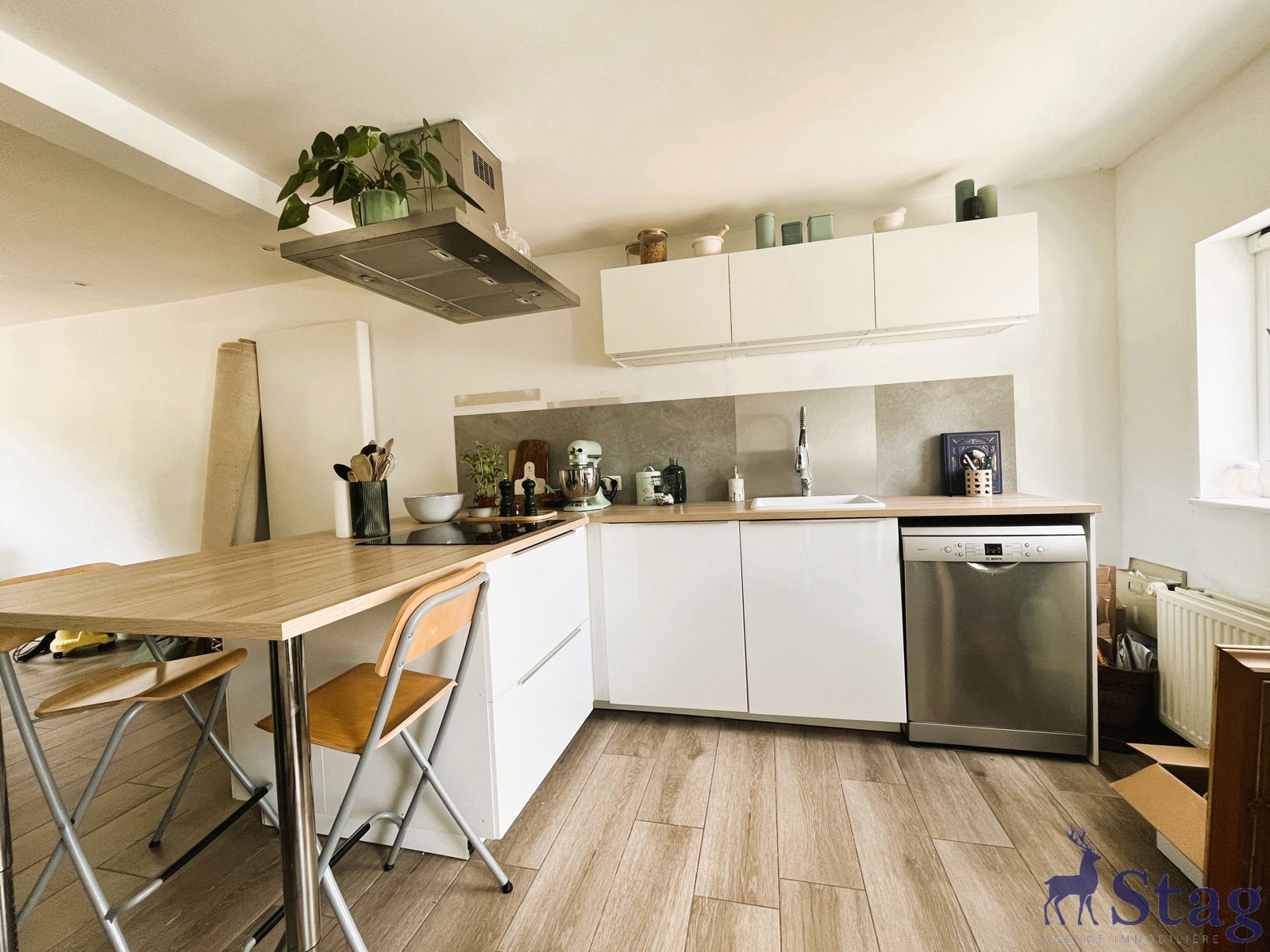 Maison avec terrasse et jardin