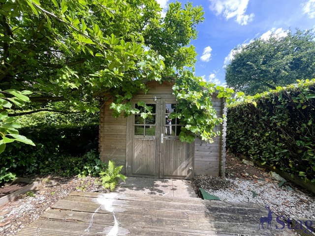 Maison avec terrasse et jardin