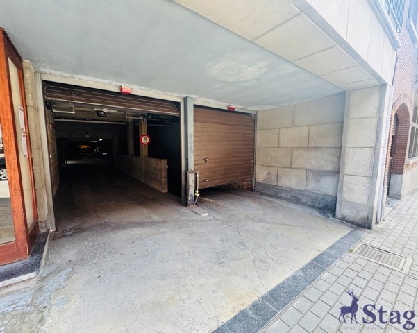 Place de parking sécurisée
