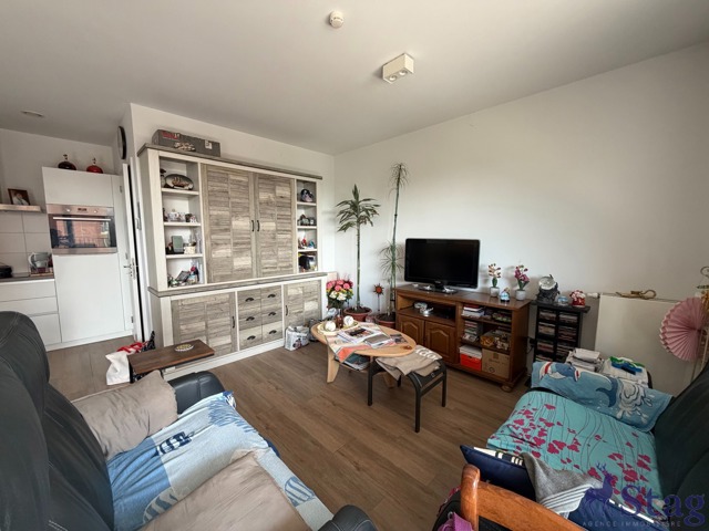 Spacieux appartement 2 chambres terrasse, parking et cave