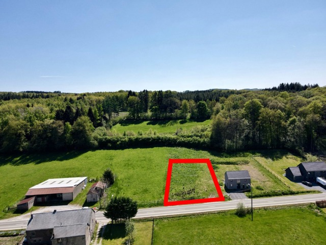 Terrain vendu(e) à Nassogne