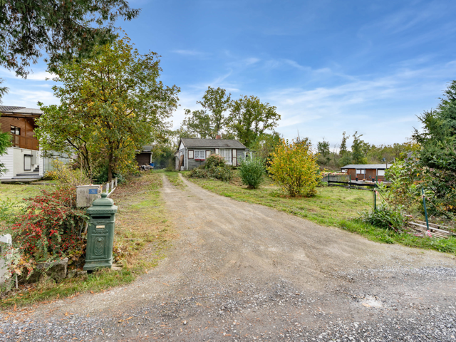 Chalet sous-option à Somme-Leuze