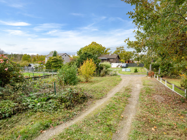 Chalet sous-option à Somme-Leuze